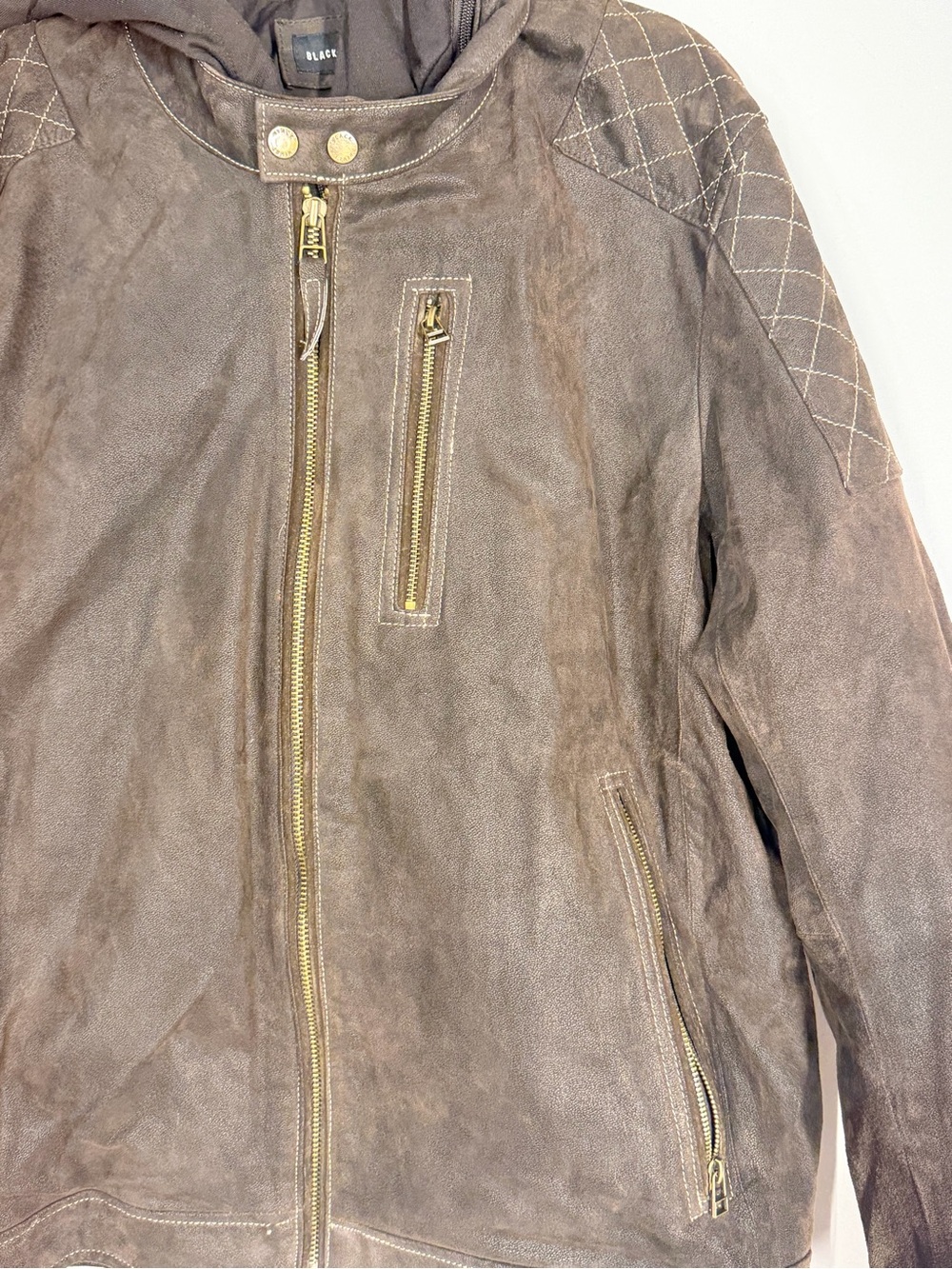 Black Rivet Brown Quilted-Shoulder Bomber Jacket with Hood - Picture 4 of 12